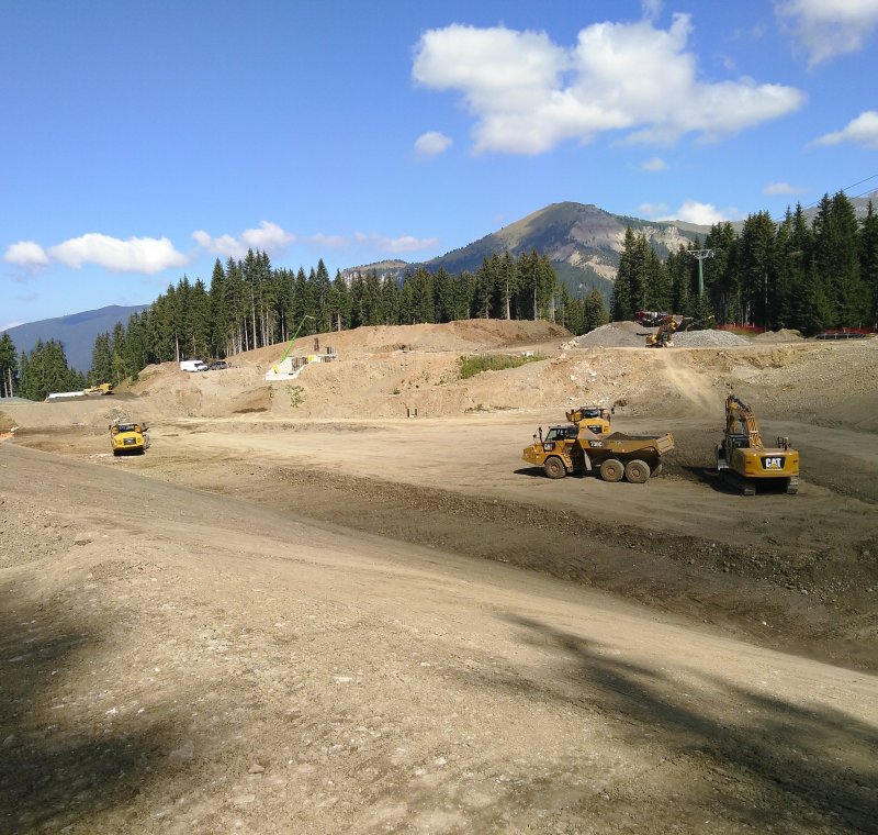 Beschneiungsanlage und Speicherbecken Saslong