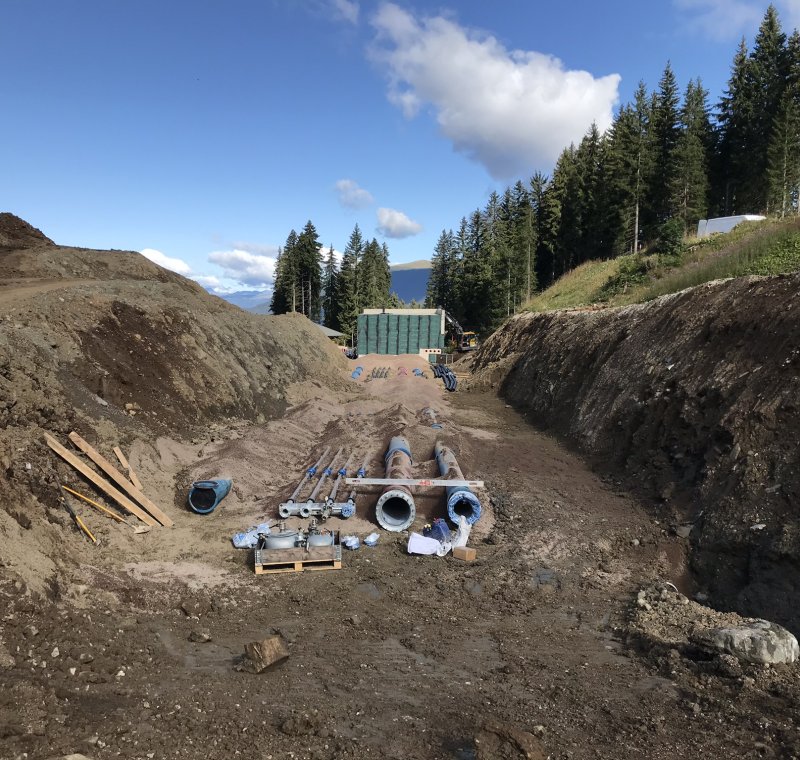 Beschneiungsanlage und Speicherbecken Saslong