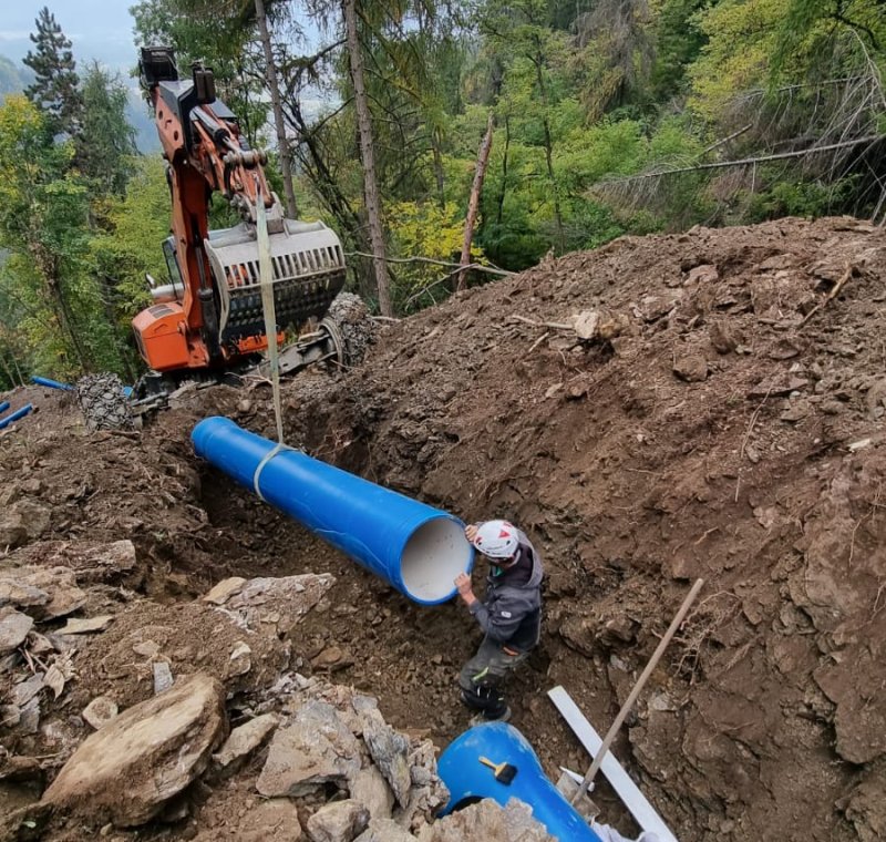 Wasserkraftwerk Konfall und Beregnung Schludernser Ebene