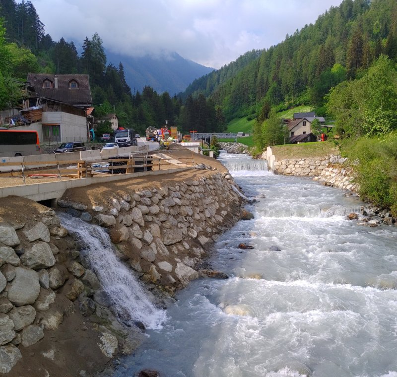 Wasserkraftwerk Suldenbach, Hauptzubringerleitung Beregnungsanlage Prad, Trinkwasserversorgung Prad, Radroute Stilfserjoch, punktuelle Verlegung Staatsstraße SS38